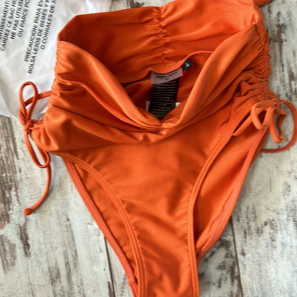 NWT Andrea Iyamah gorgeous bikini - Picture 2 of 9